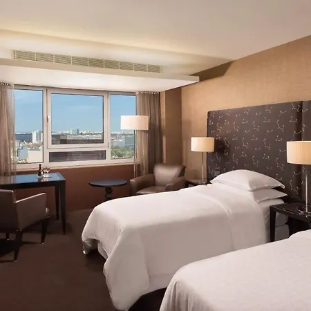 Hotel Sheraton &