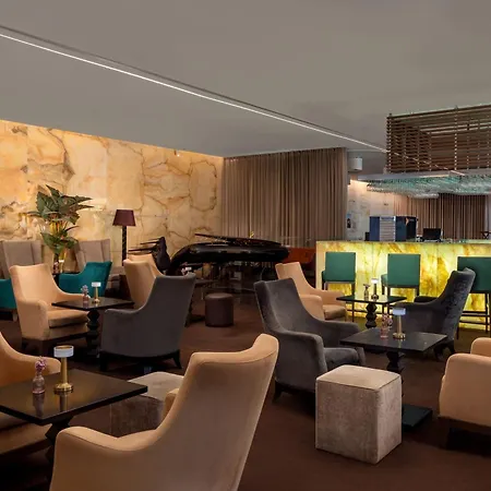 Sheraton & Szálloda 5*