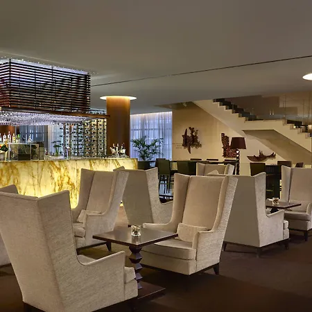 Sheraton & Ξενοδοχείο Lisboa