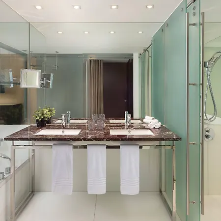 Sheraton & 5*